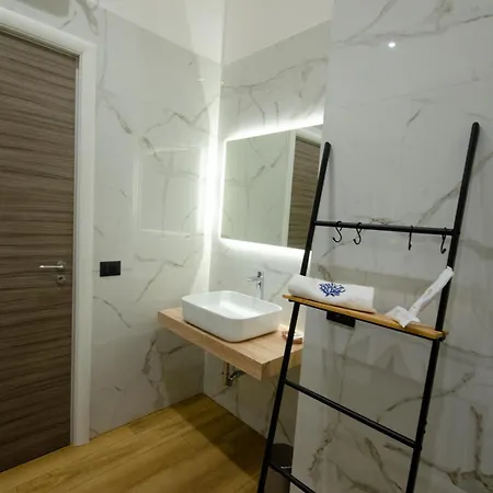 Bed & Breakfast 49 Downtown 4*